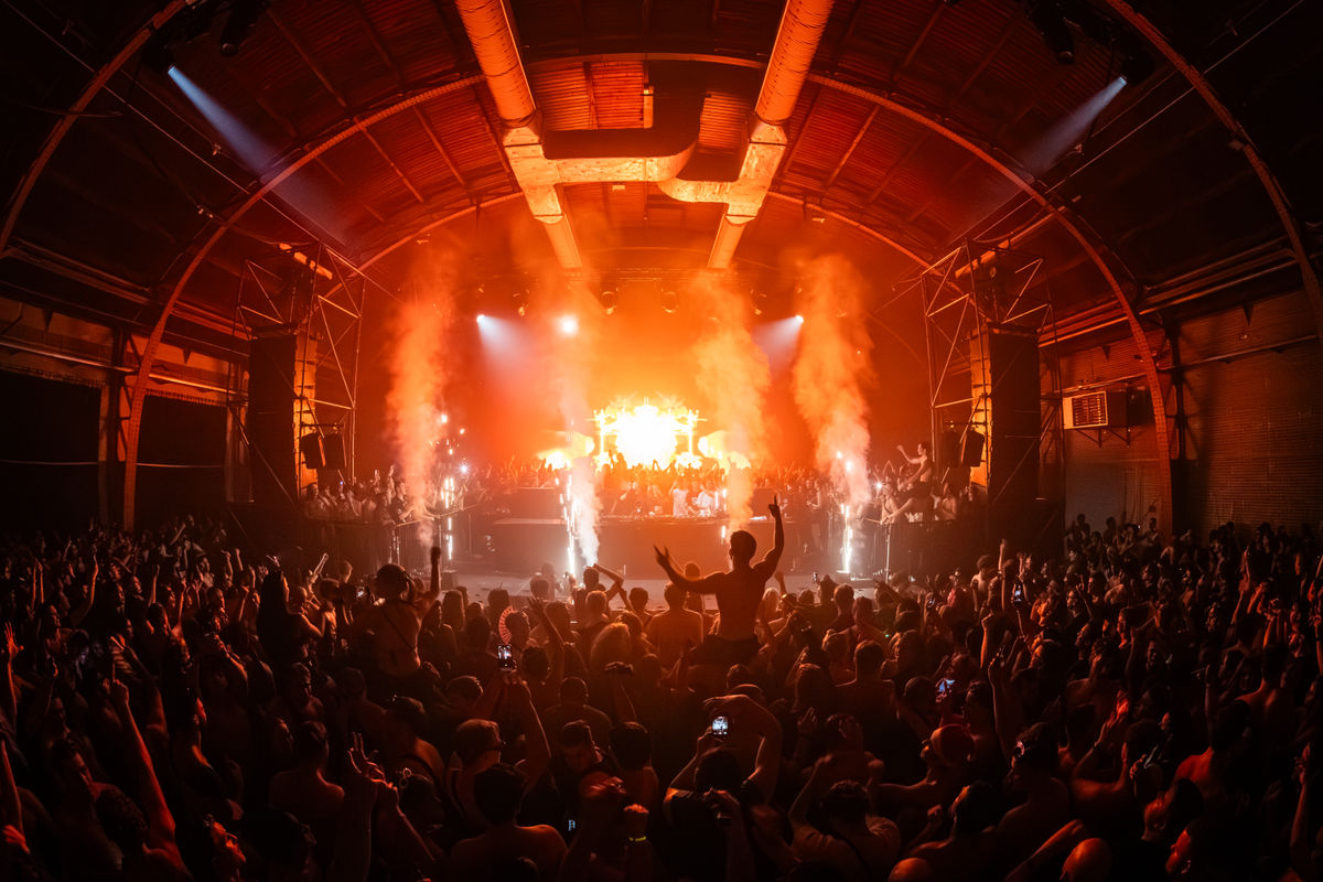 Loading... just a sec